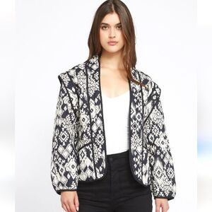 SAVIDA Black/white quilted Printed open front blazer. Size XXS